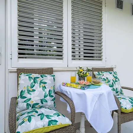 Apartment Laneta