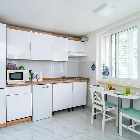 Laneta Apartment *