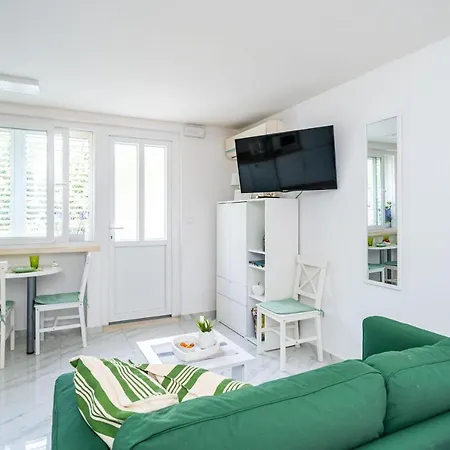 Apartment Laneta